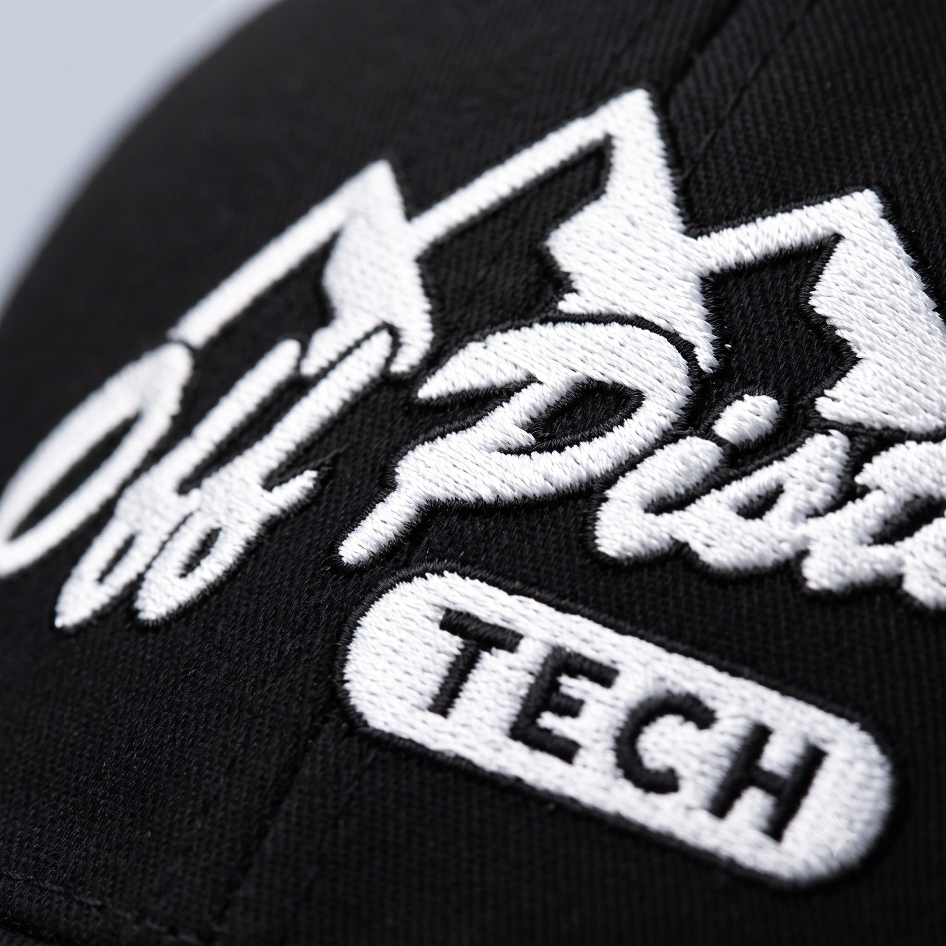Off Piste Ski Hat in White, detail view — Off Piste Alpine Tech collection